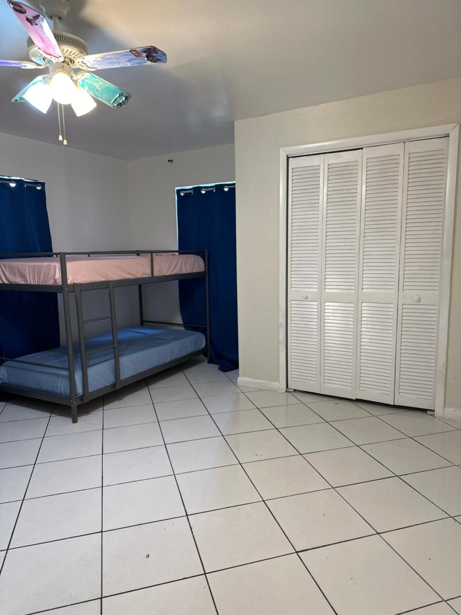Hospedaje North Miami Exteriör bild